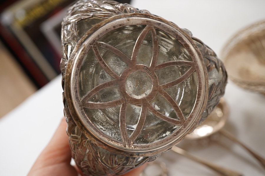 A Chinese sterling mounted dimpled glass decanter, with bamboo decoration, lacking stopper, approx. 19.5cm, together with a George V silver pedestal bonbon bowl, a pair of silver tea strainers by Roberts & Belk and a pai